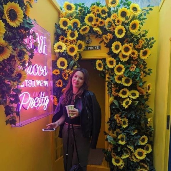 Meet your Posher, Leanne - Picture 1 of 1